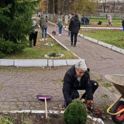 Октябрь - самое подходящее время для осенних субботников